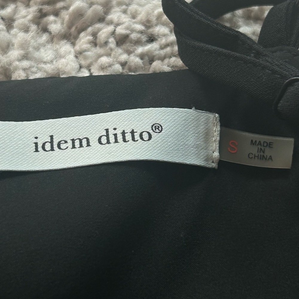 IDEM DITTO Ruffle Romper - Picture 4 of 5